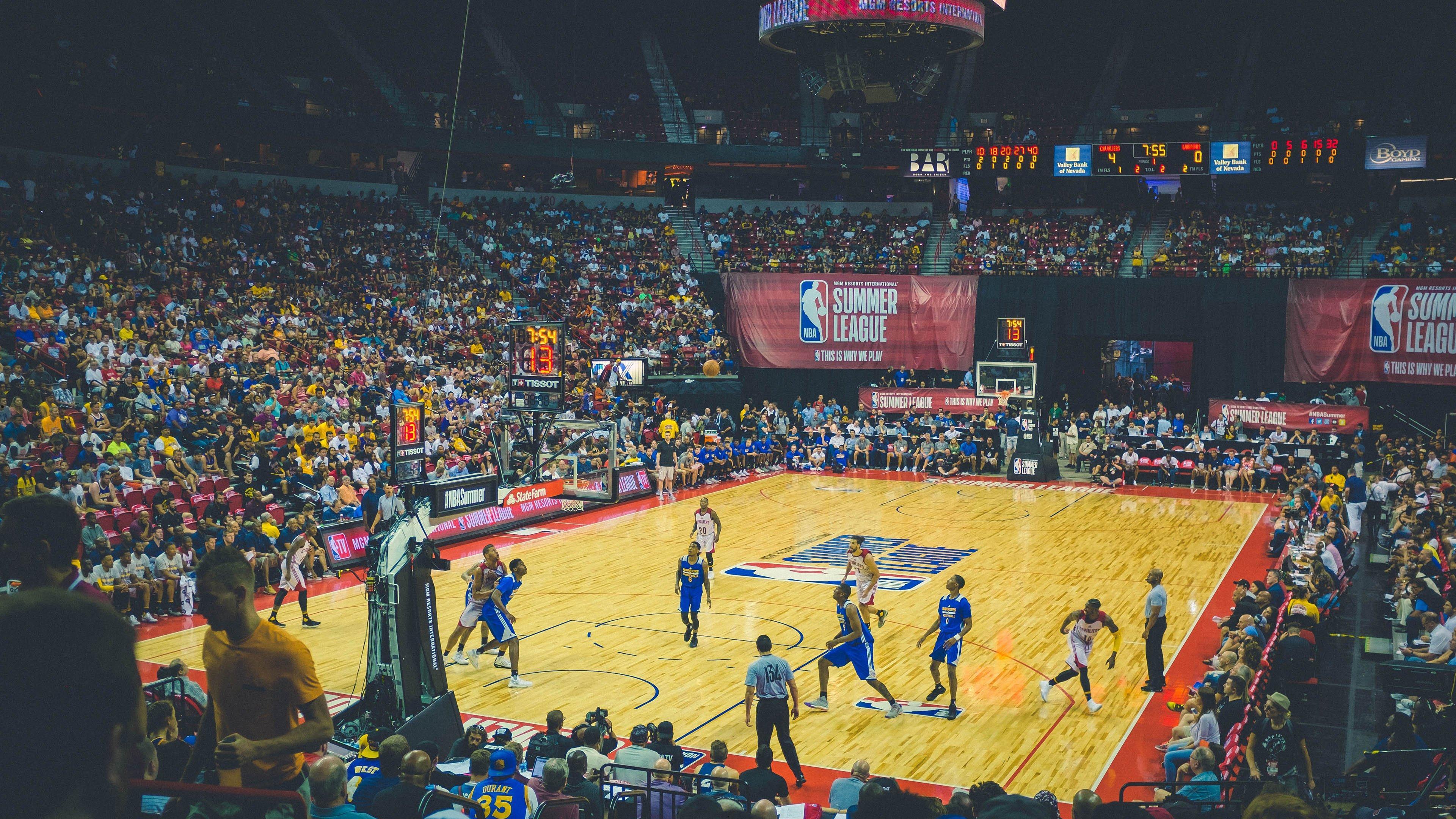 马卡报，北伦敦双雄与巴萨持续关注伯恩茅斯锋线新星克鲁皮