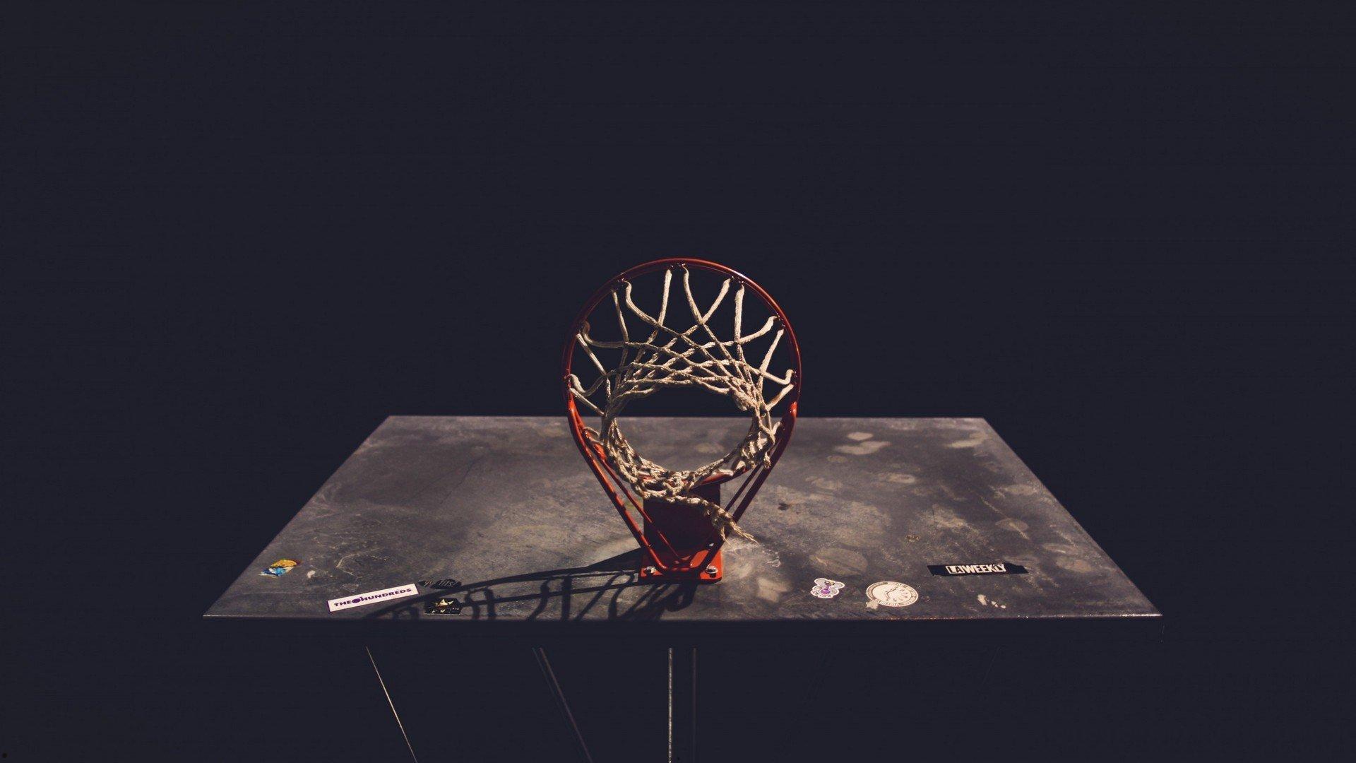 瑞典主帅坚定表态，履行合同至期满，重整旗鼓迎接新挑战